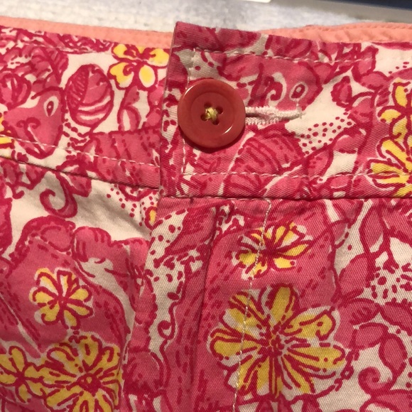 Shorts - Picture 2 of 3